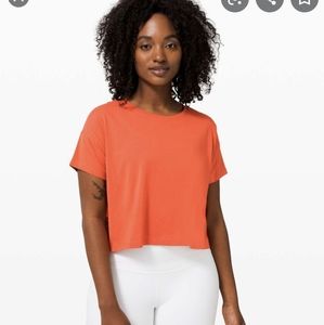 Lululemon Cates Tee Size 6, Brick